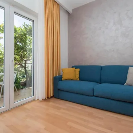 Antonio - One Bedroom With Balcony - 1 شقة Tučepi